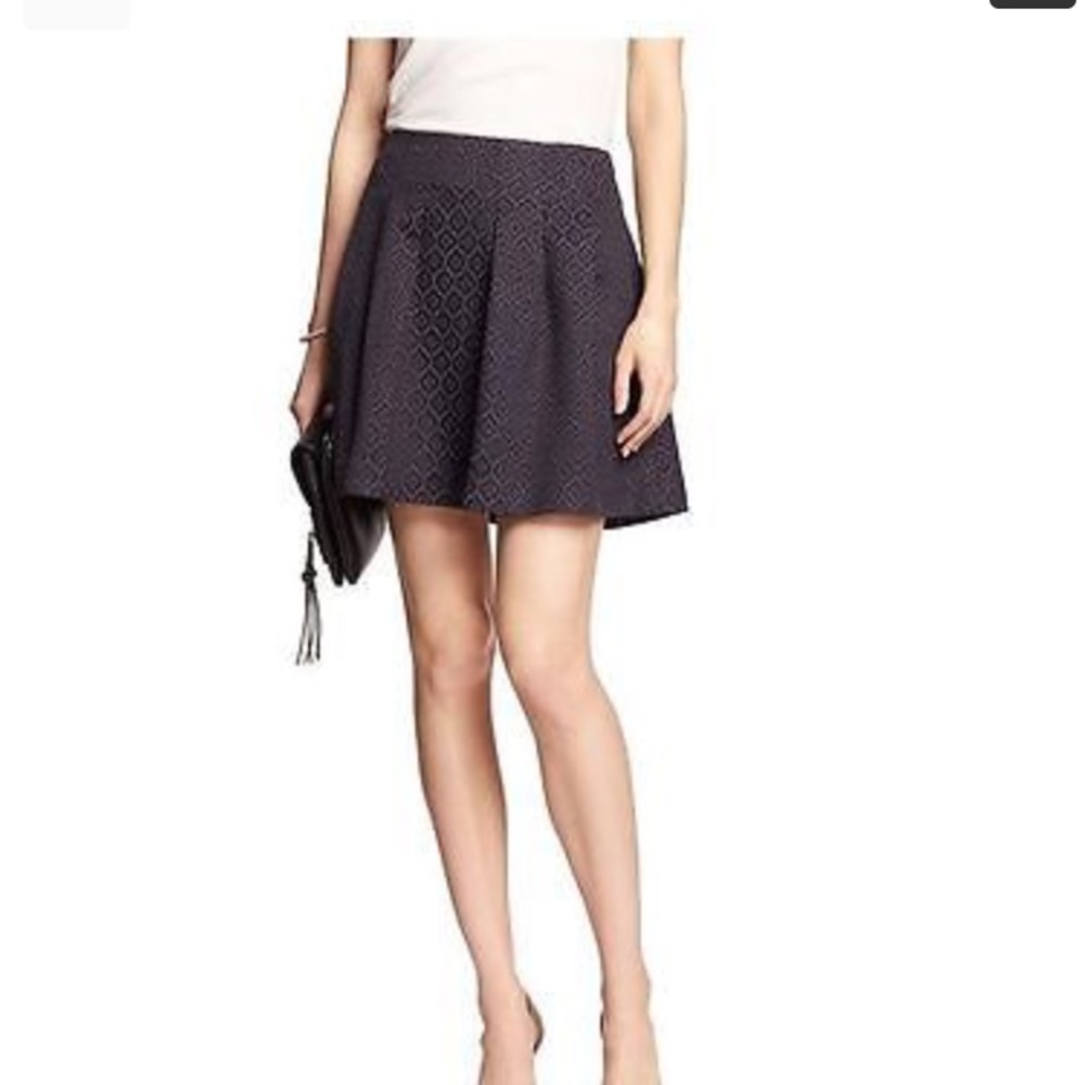 Banana Republic Geo Jacquard Pleated Mini Skirt 💕